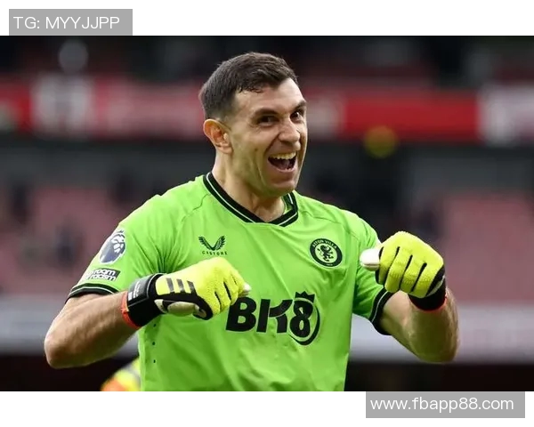 意媒报道肇事门将马丁内斯正在接受检查情绪仍然震惊不已 意媒报道肇事门将马丁内斯正在接受检查情绪仍然震惊不已