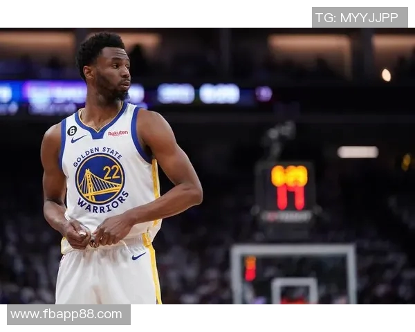 关键时刻莫布里展现实力16投7中三分命中率高达50贡献22分13篮板4助攻4盖帽 关键时刻莫布里展现实力16投7中三分命中率高达50贡献22分13篮板4助攻4盖帽