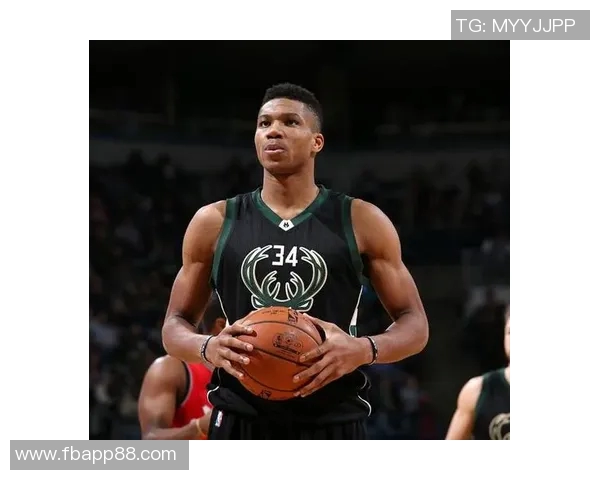 米切尔称赞字母哥为名人堂球员希望他能赢得总冠军戒指 米切尔称赞字母哥为名人堂球员希望他能赢得总冠军戒指