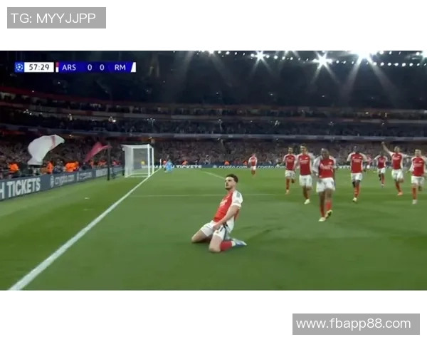 小哈吉任意球惊艳全场29年后重现父亲辉煌瞬间 小哈吉任意球惊艳全场29年后重现父亲辉煌瞬间